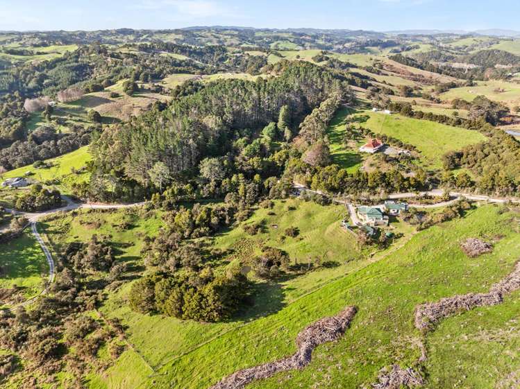 51 Sterling Road Paparoa_11