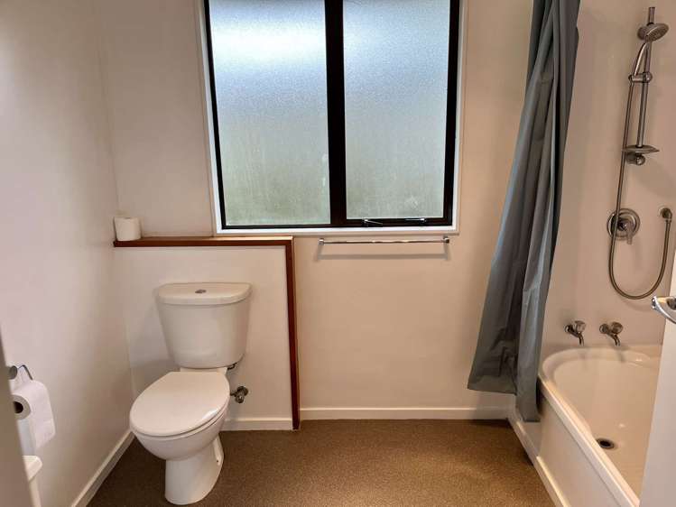 9a Taioma Crescent Te Atatu Peninsula_8