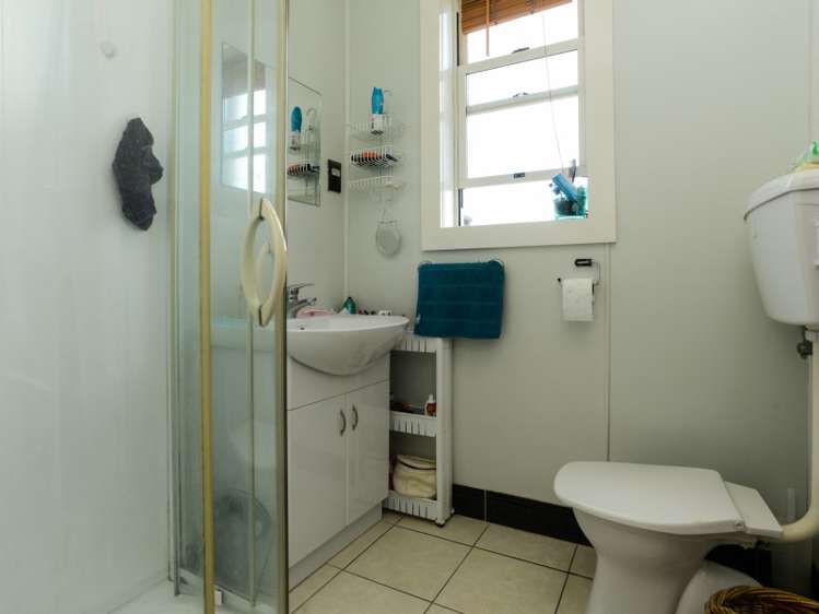 6 Kenderdine Road Elsthorpe_12