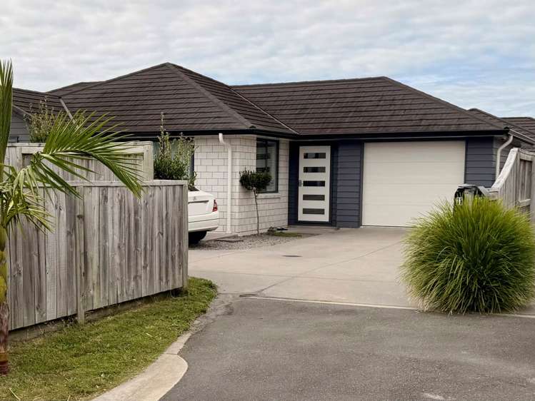 11 Hills View Drive Papamoa_1