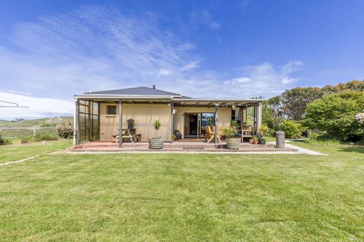 56 Clark Road Omaui_24