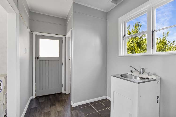 77 Andrew Street Marchwiel_5