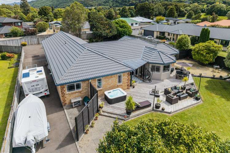 30 Galveston Grove Totara Park_26