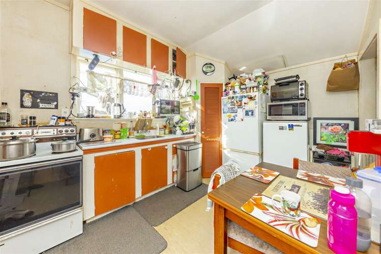 39 Russell Road Manurewa_6