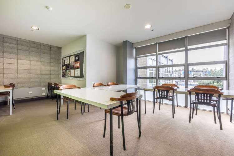 412/133 Beach Road Auckland Central_10