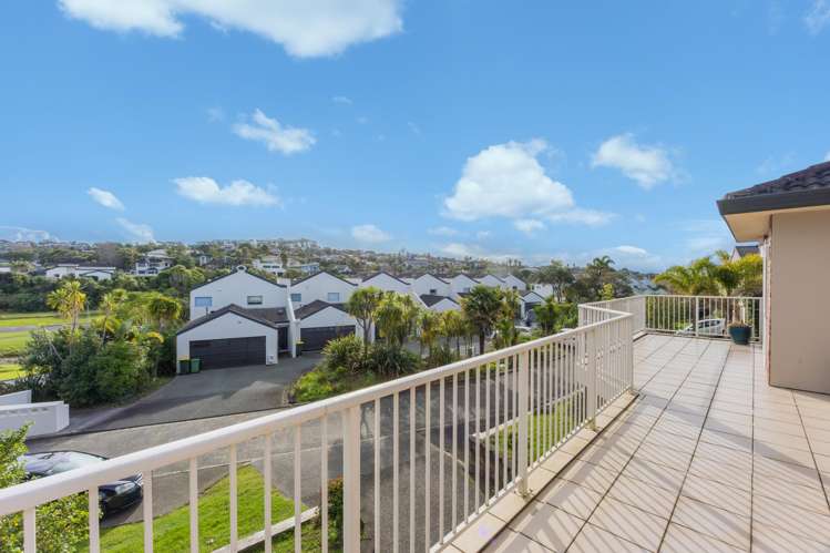 8 Greenway Rise Gulf Harbour_32