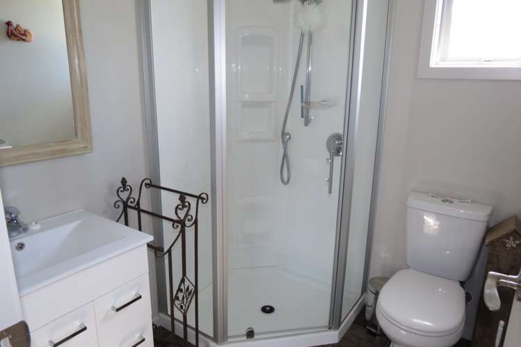 325 Riverbank Road Wanaka_30