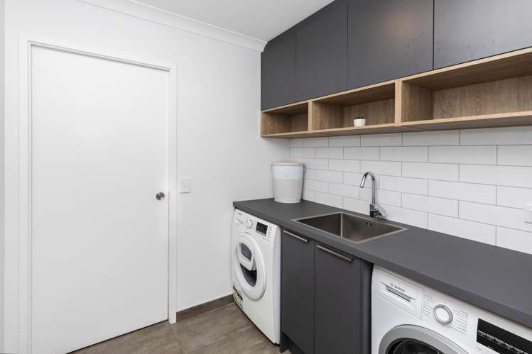 160 Southfield Drive Lincoln_18