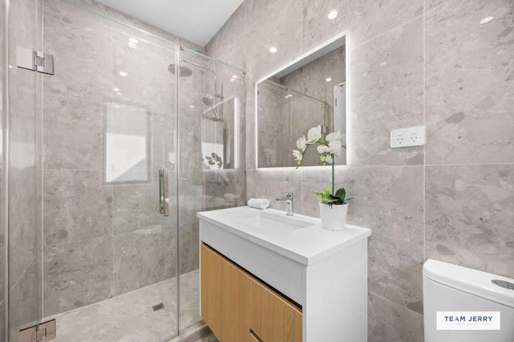 11 Tuwai Crescent Opaheke_22