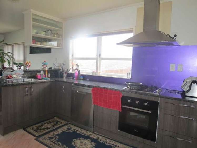 72 Elliot Street Pahurehure_1