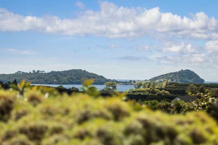 63 Ongare Point Road Katikati_1