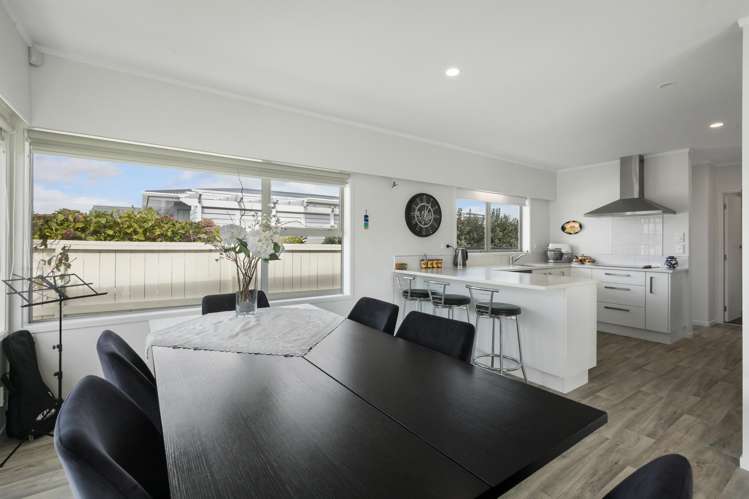 8 Sandleigh Drive_5