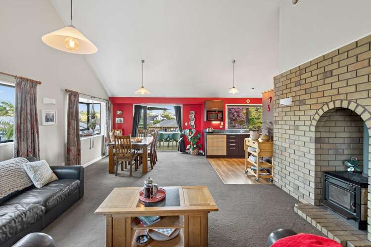 44 Heron Avenue East Matua_2