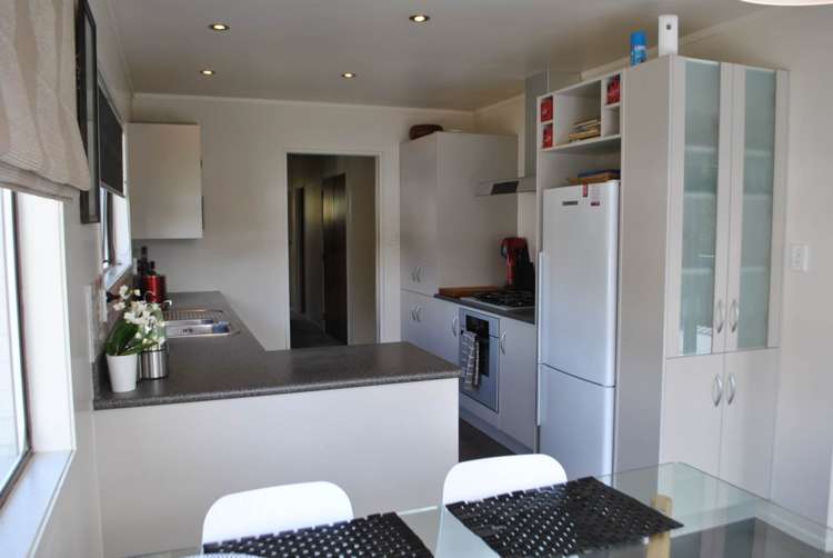 12 Lockesley Place Onerahi_6