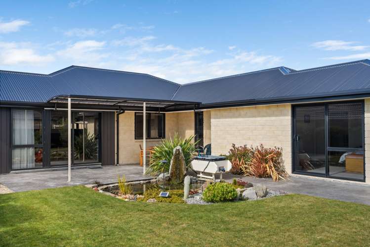 50 Harvard Road Burleigh_19