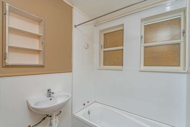 23 and 25 Stephens Crescent Highbury_3