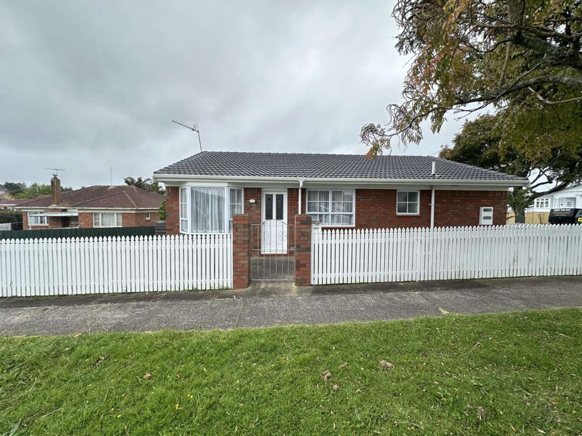 15 Tawhiri Road One Tree Hill_0