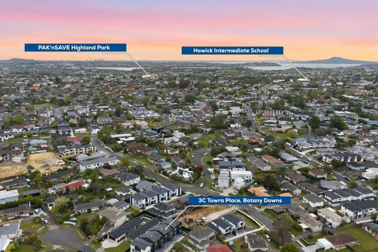 3B & 3C Towra Place Botany Downs_27