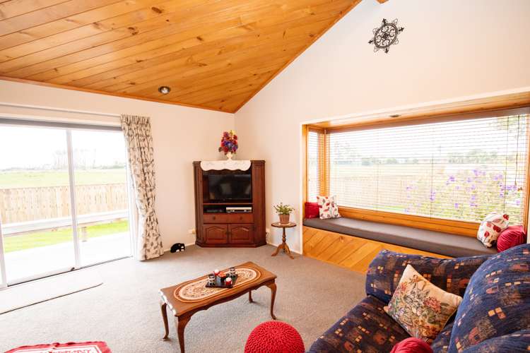 545 State Highway 25 Waitakaruru_15