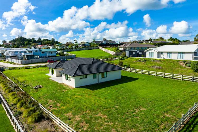 23 Calla Street Maungaturoto_31