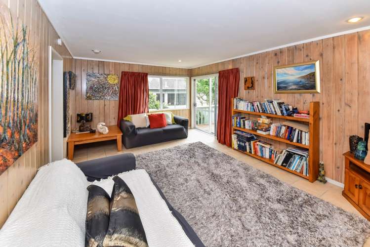 23 Sunningdale Street Wattle Downs_5