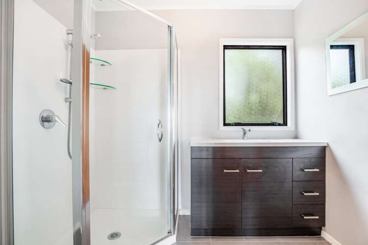 14 Clearview Heights Ranui_13