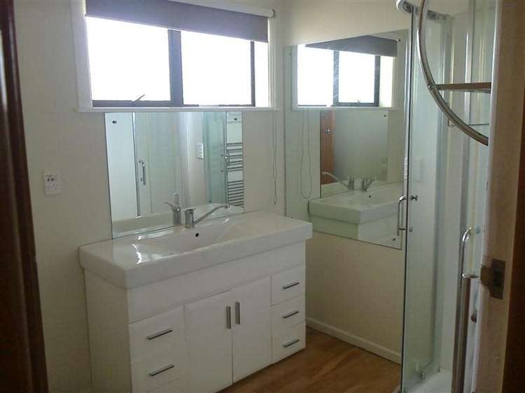 172 Queen Street Pukekohe_6