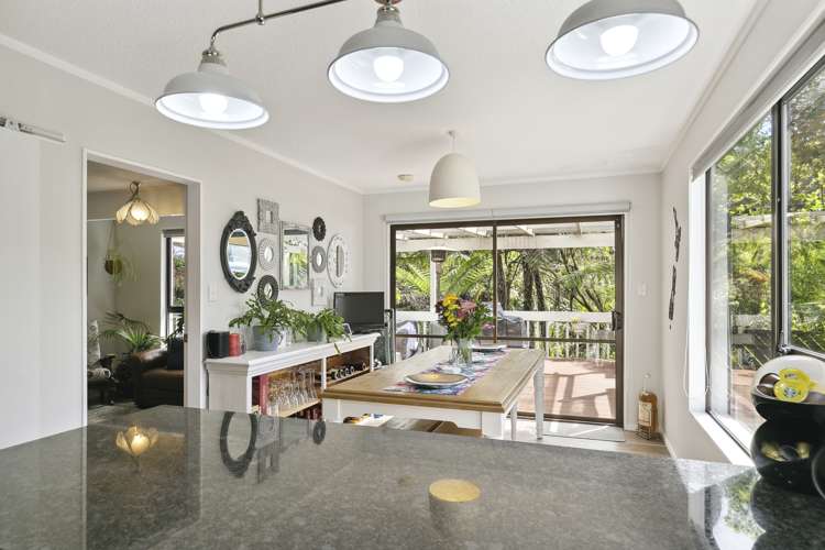 18 Duval Grove Tawa_5