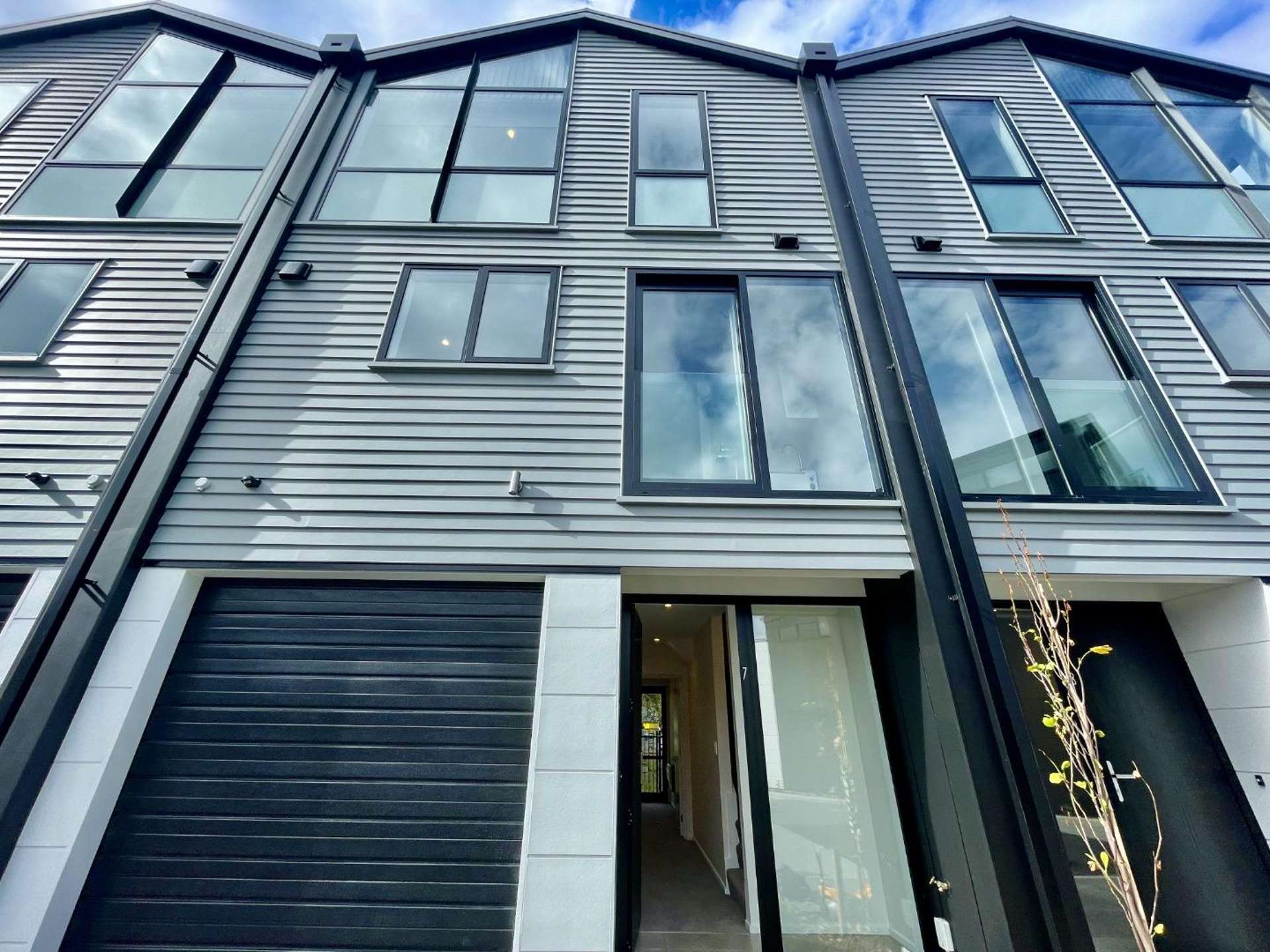 7/27 Harewood Road 1505_0