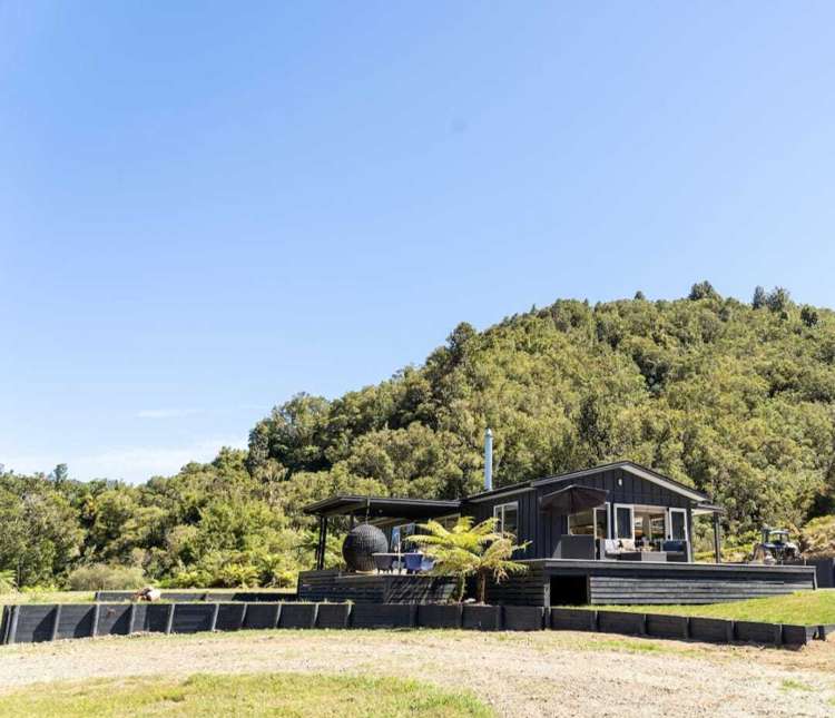 2109 Okau Road Ahititi_32