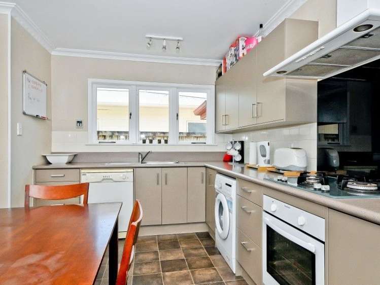 2 Snead Place Hamilton East_8