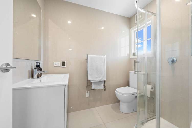 37 Waipuia Place Greenhithe_12