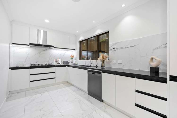 26A Cheval Drive Totara Vale_9