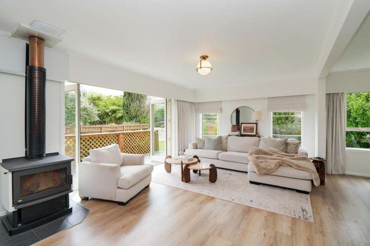 26 Black Road Otatara_3