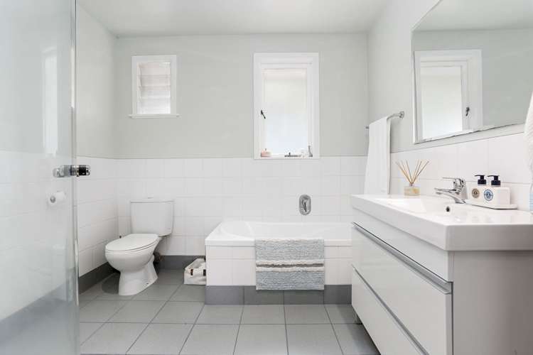 63 Woodfern Crescent Titirangi_12