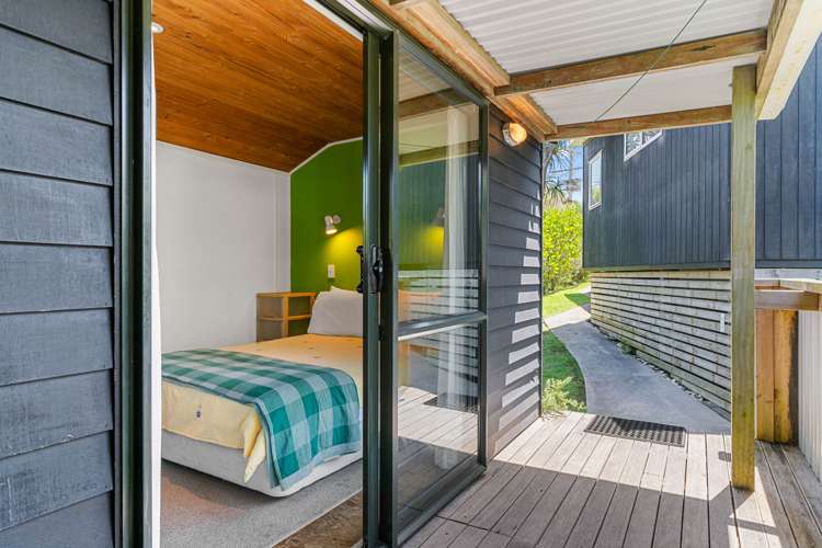 1196a Cove Road Langs Beach_15