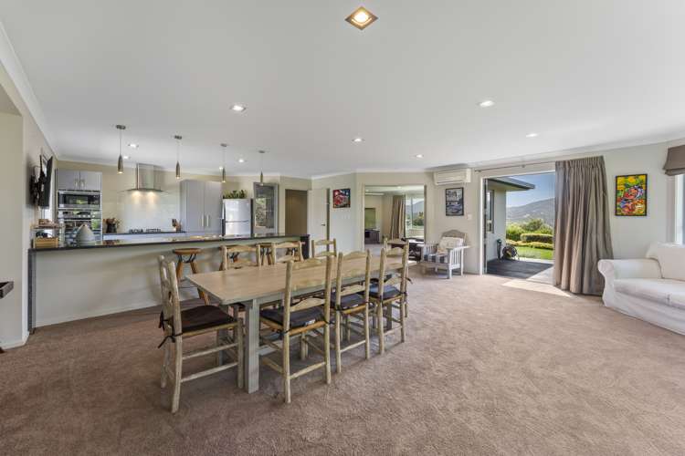 61 Mount Marua Way Timberlea_7