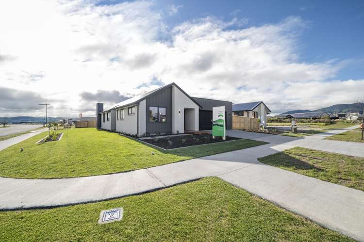 99 Harakeke Drive Wharewaka_26