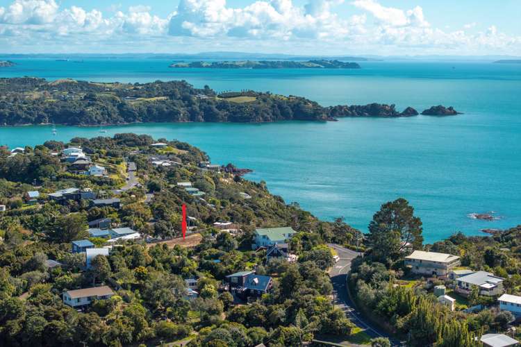 82 Queens Drive Oneroa_10