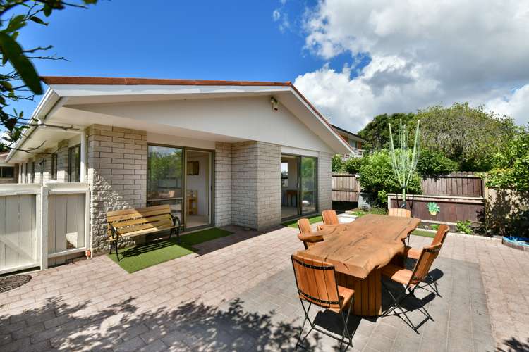 19 Lillian Place Orewa_13