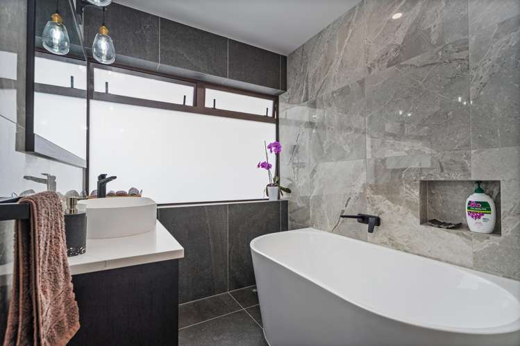 53 Catherine Crescent Whitianga_11