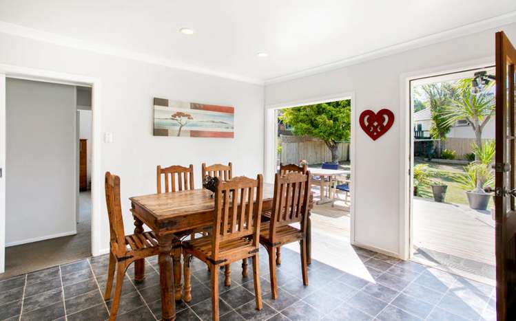 42 Hilling Street Titirangi_2