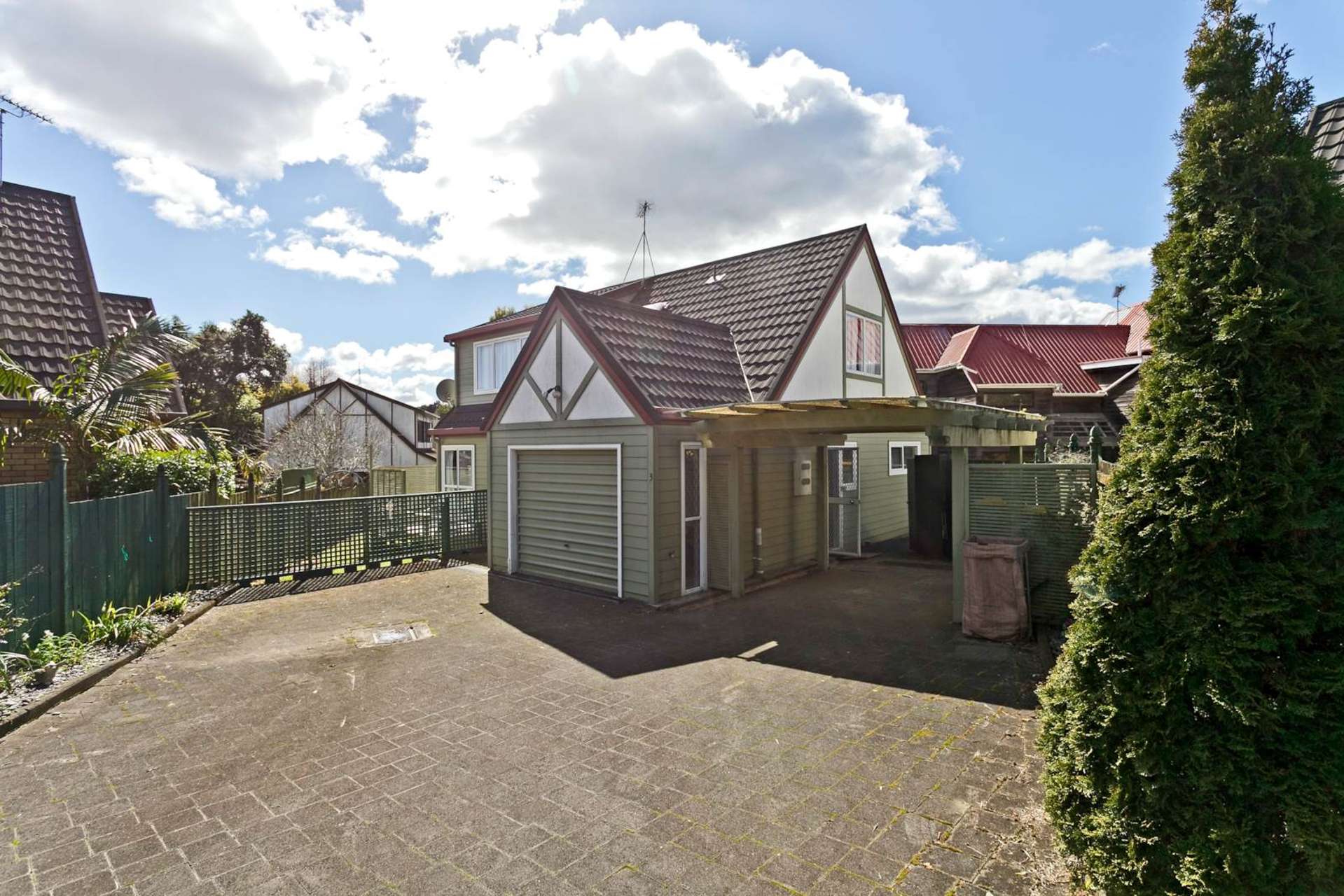 3/13a Eban Avenue Hillcrest_0