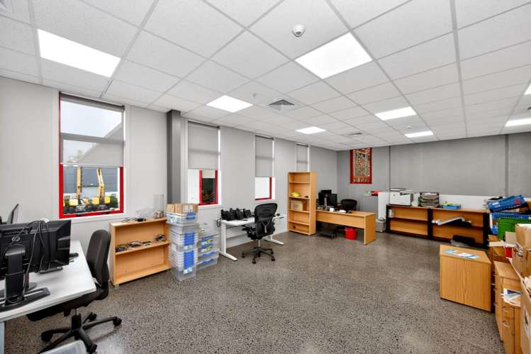 10 Golden Arches Place Wiri_7