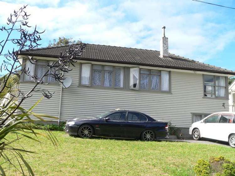52 Champion Street Porirua East_4