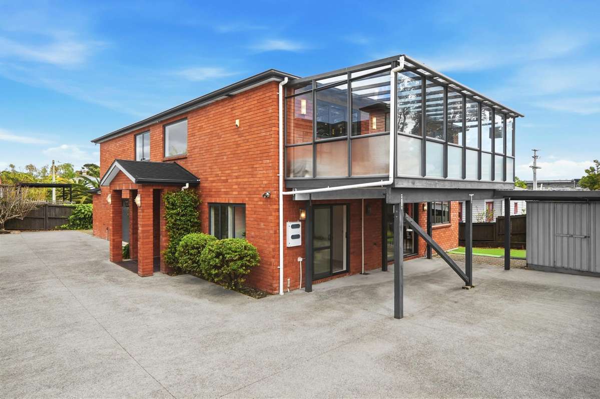 8 Larch Street_0