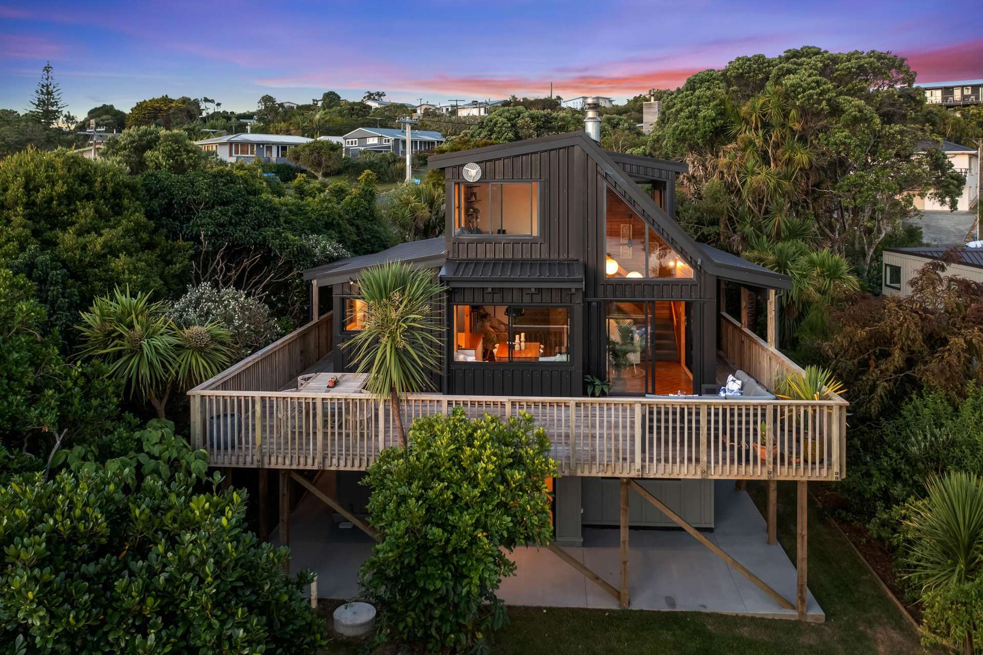 4 Hillside Crescent Leigh_0