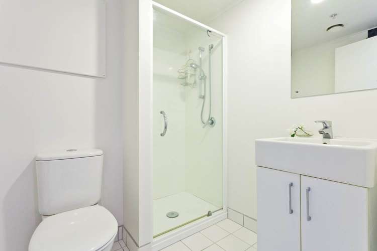 17F/8 Bankside Street City Centre_7