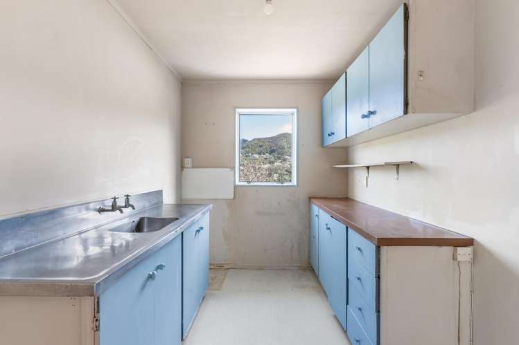 69 Victory Avenue Karori_10