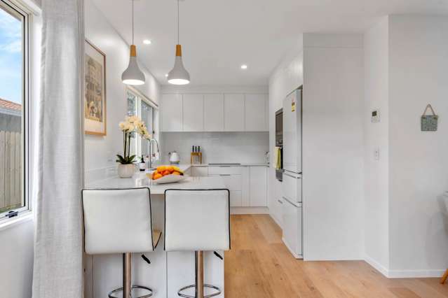 2/1 Mossop Rise Glenfield_4